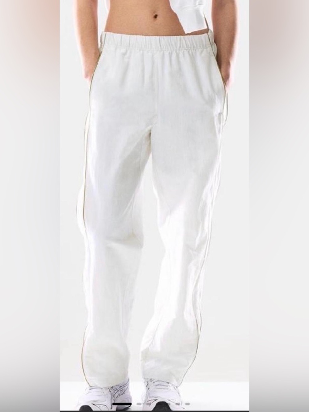 NEW TNA by Aritzia white tearaway sweatpants track pants with pockets women’s S